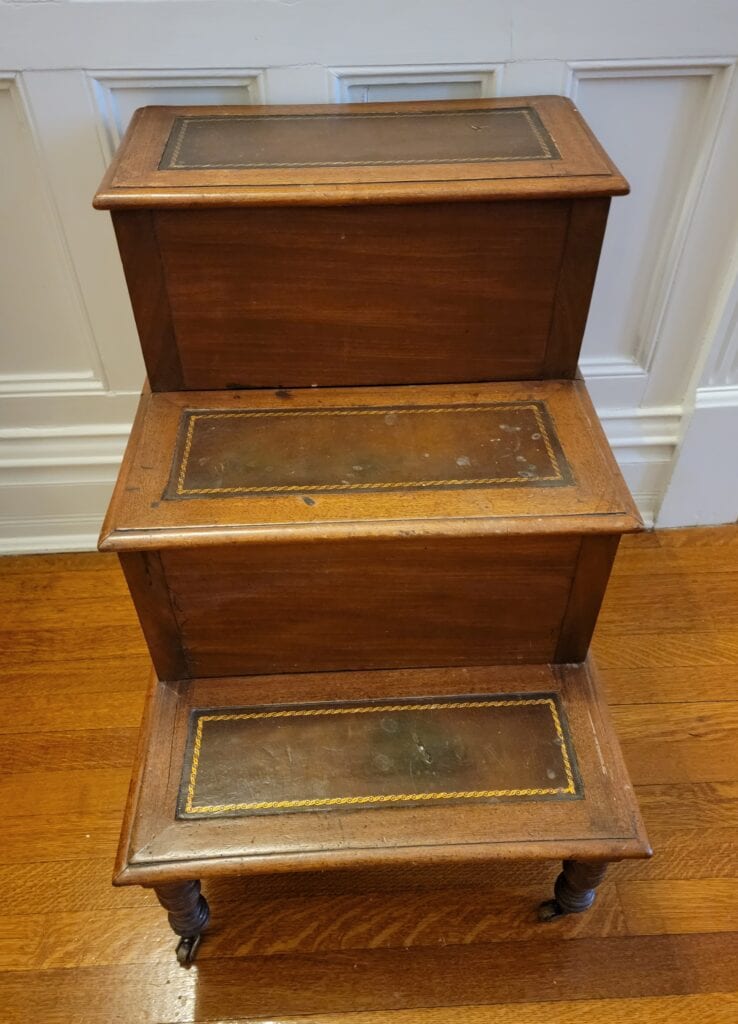 Front view of Victorian commode